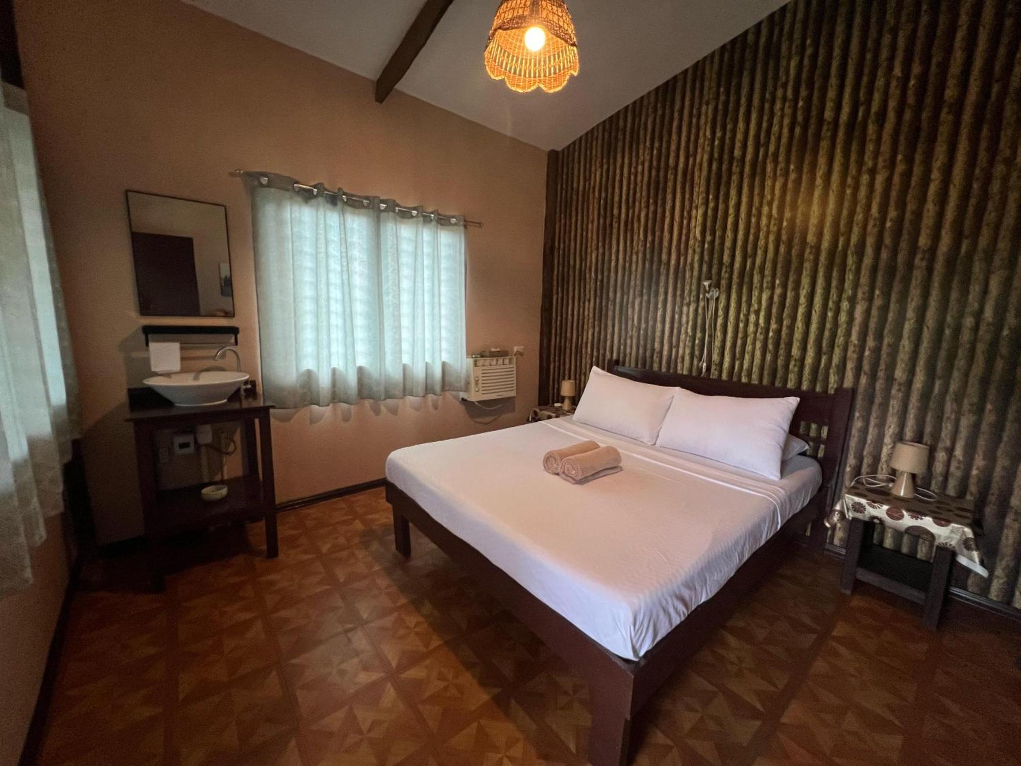 Casas De Ruumar Bed And Breakfast-Bar-Two Rooms For Family Available Clarin  Exterior photo